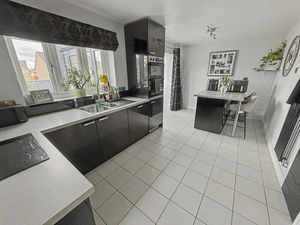 Photo 12- click for photo gallery